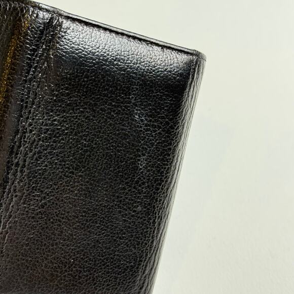 Chanel 2009 Goatskin Camellia Embossed 6 Key Holder in Black Made in Italy - Picture 11 of 12